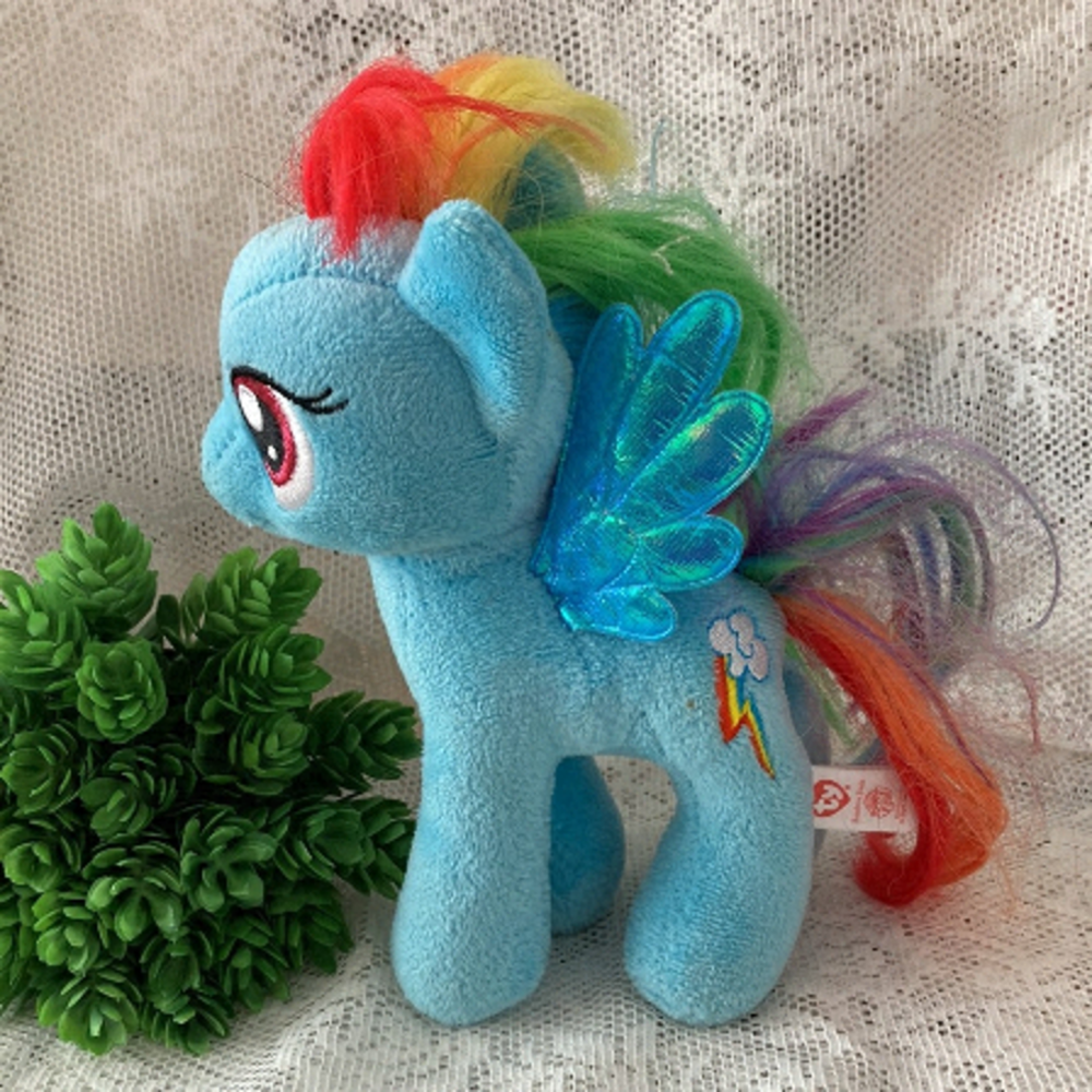 Hasbro My Little Pony Rainbow Dash Cuddly Plush 8" Good condition/pre-owned item
